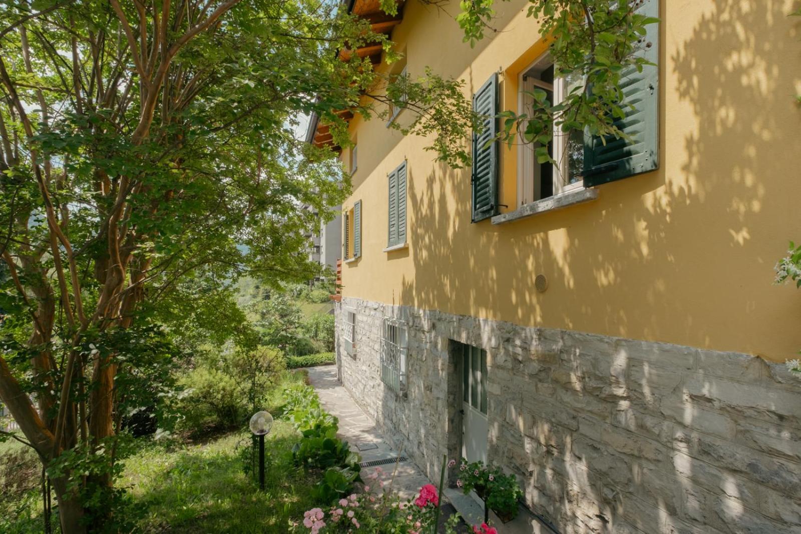A Casa Di Maria Bed & Breakfast Комо Екстериор снимка